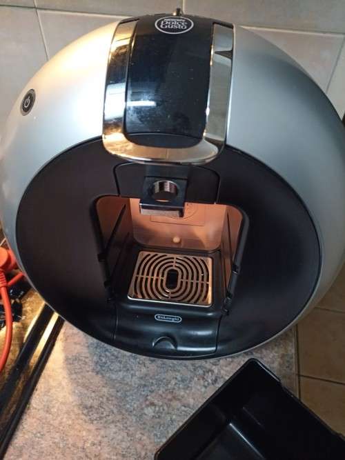 DeLonghi Nescafe Dolce Gusto Circolo Coffee Machine