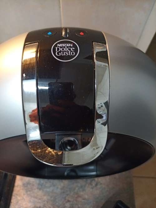 DeLonghi Nescafe Dolce Gusto Circolo Coffee Machine