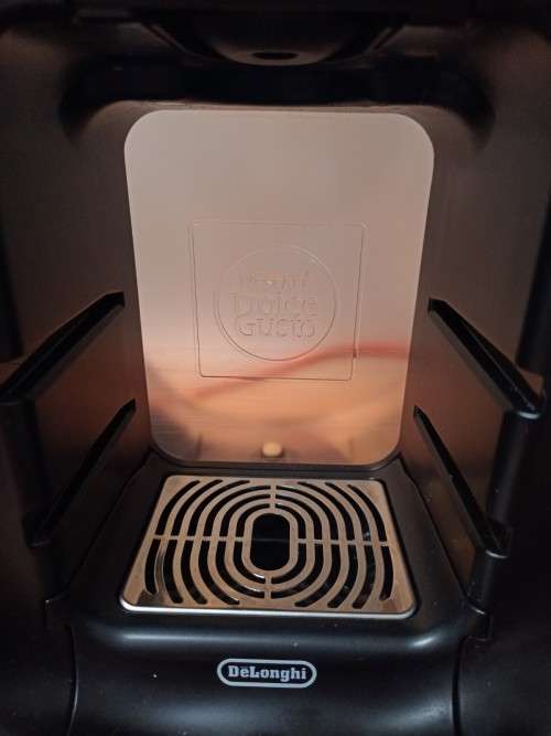 DeLonghi Nescafe Dolce Gusto Circolo Coffee Machine
