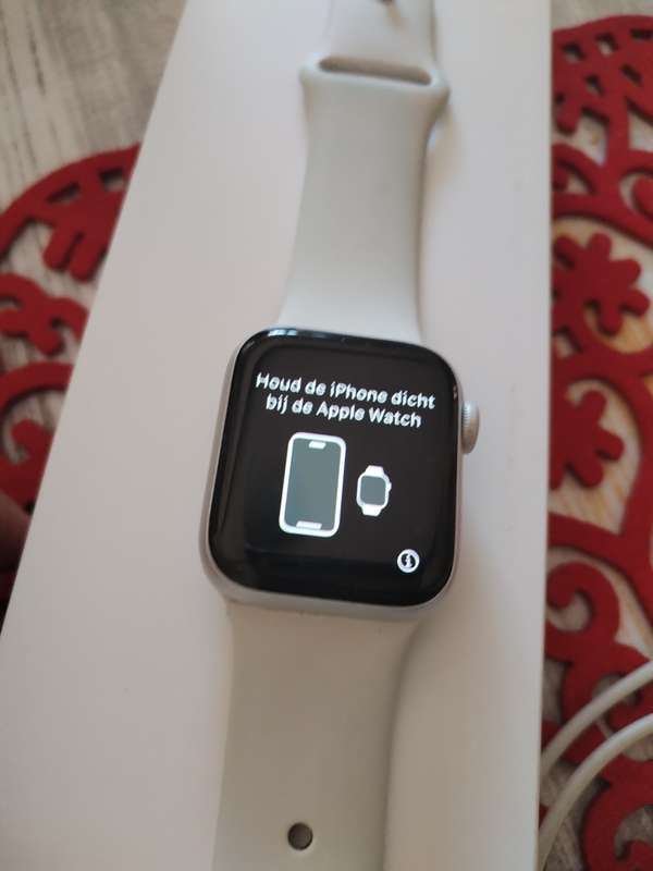 Apple Watch Series 5 40mm GPS Only