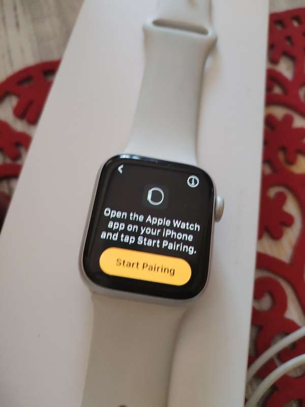 Apple Watch Series 5 40mm GPS Only