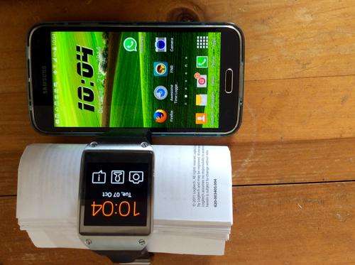 Samsung Galaxy s5 plus gear 1 watch 3 months old