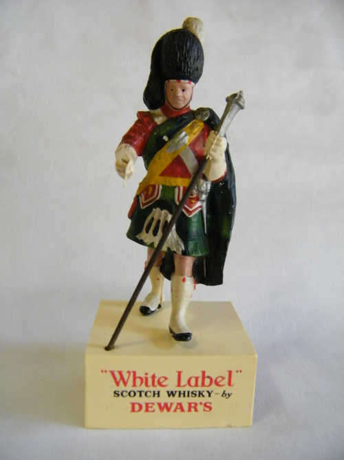 White Label Scotch Whiskey match box statue by Dewars -12.5cm -  as per photo