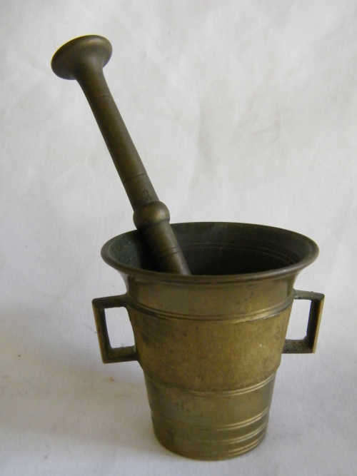 Brass Mortal & thistle made in Sweden - as per photo