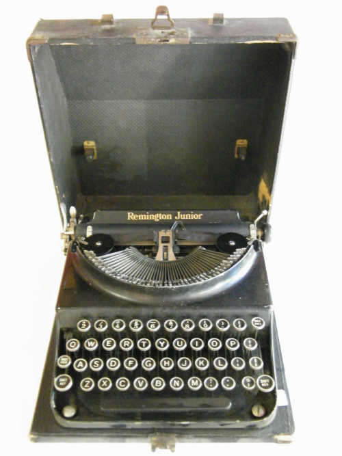 Remington Junior typewriter in case - as per photo
