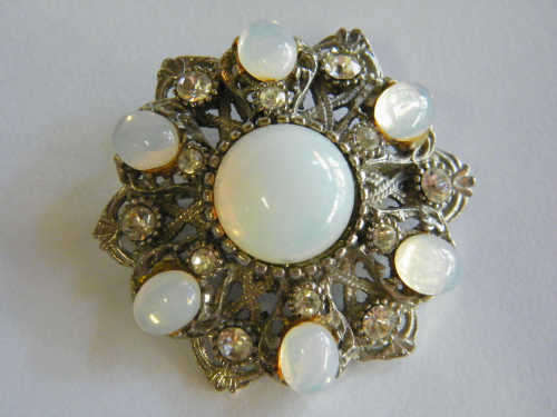 Vintage costume brooch - as per photo