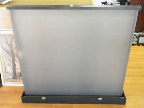 Padiant Projector Screen in carry case - small repair needed - as per photo