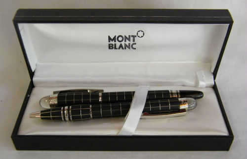 Pair of Mont Blanc Satewalker replica pens in case - as per photo