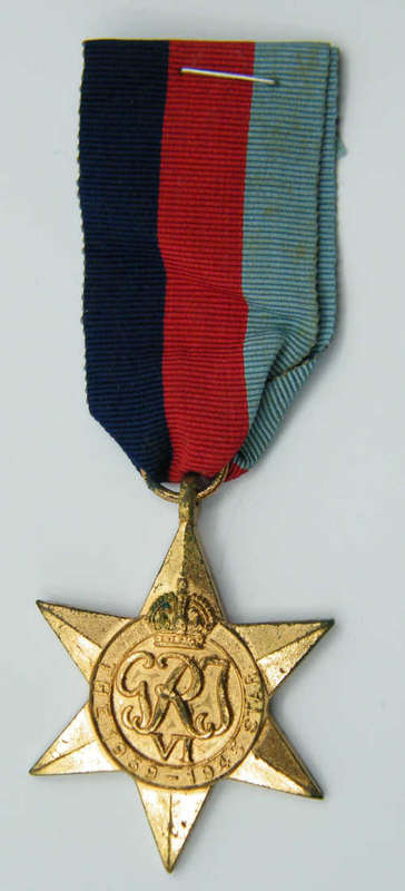WWII 1939-1945 Star Medal issued to SAP198150 PF van Reenen - as per photo