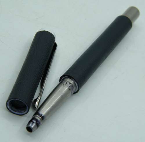 Parker Pen - as per photo
