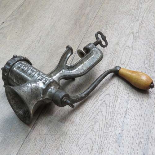 Vintage Husqvarna Reliance 5 meat mincer - no blade