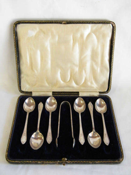 Set of 6 Emess Plate tea spoon with sugar tongs in case - as per photo