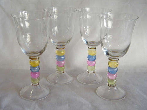 Lot of 4 colorful wine glasses - as per photo
