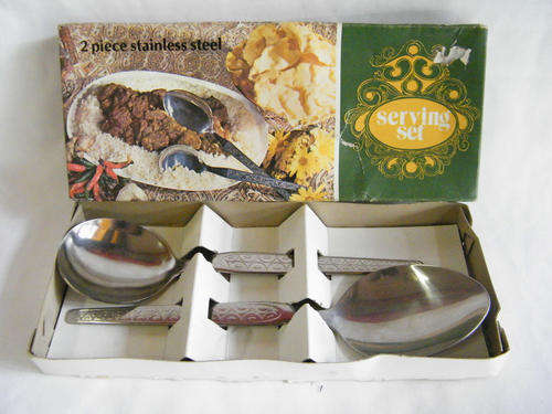 2 piece stainless steel serving set in original box - @ CRAZY R1 start