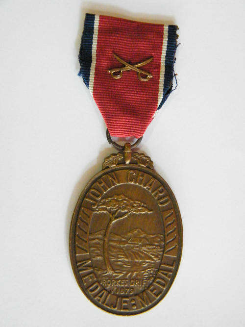 South African John Chard medal with crossed swords - No. 8295 - as per photo