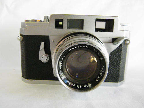 Konica IIIA camera with Hexanon 1:1.8 F=50 lens in leather pouch - excellent condition