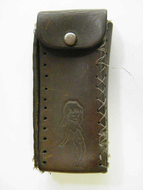 Leather pouch - damaged - @ CRAZY R1 start