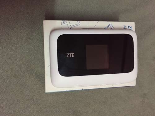 ZTE MF910 LTE/4G portable WiFi Router (modem)