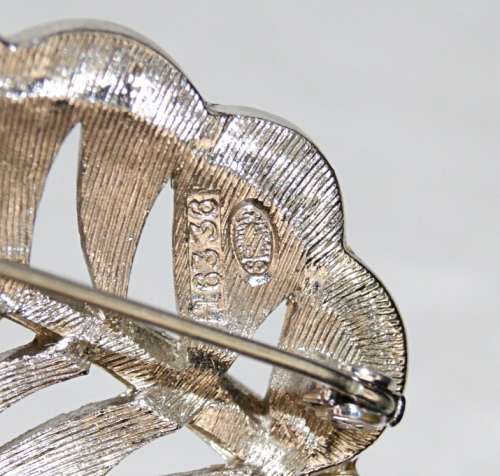 ~~~Vintage Marcasite Leaf Brooch~~~ CRAZY LOW R1 START
