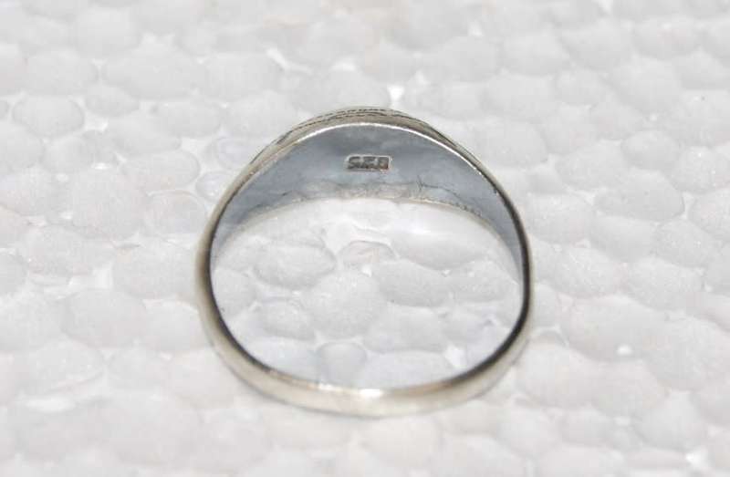 ~~~Vintage Sterling Silver Ring Marked 925~~~ CRAZY LOW R1 START
