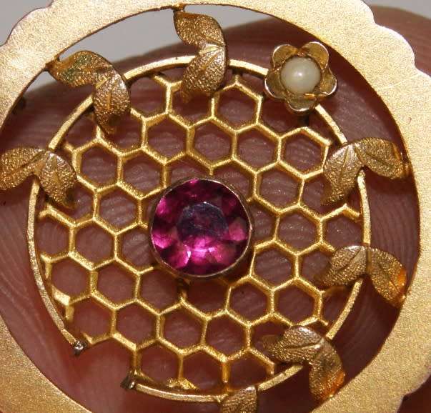 ~~~Vintage 9ct Gold Brooch with Gemstone~~~ CRAZY LOW R1 START
