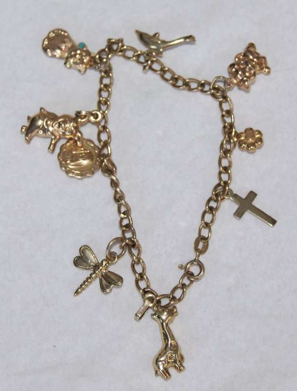 9ct Gold Charm Bracelet with 9 Gold Charms (12.2g) @ CRAZY LOW R1 START