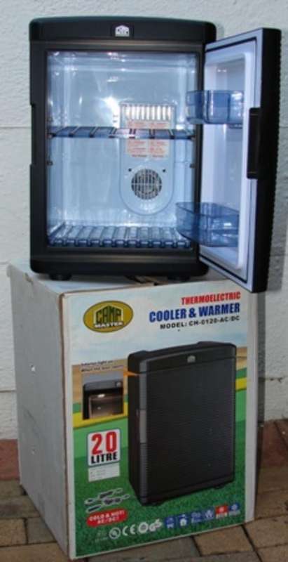 Mini Fridge/Warmer - Campmaster Thermoelectric Cooler & Warmer