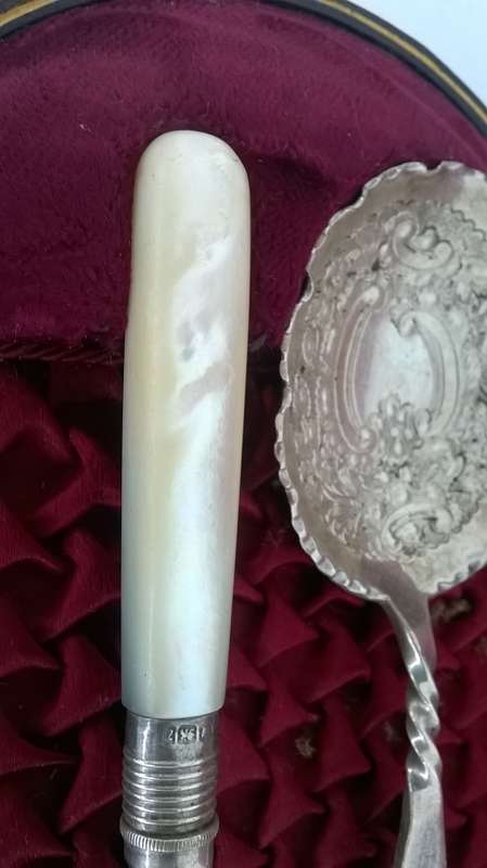 Set of two spoons - Boxed