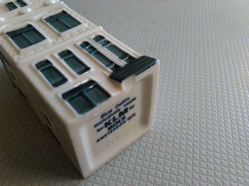 KLM..BOLS ..collectables x 2.  NOS. 97 & 71. Sealed with liquid