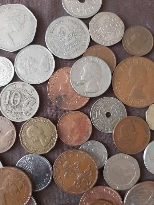 World coin lot x100 as per scan...lot 1