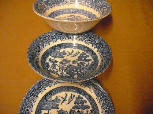 3xBlue Willow Churchill England