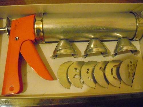 Vintage cookie gun - looks unused