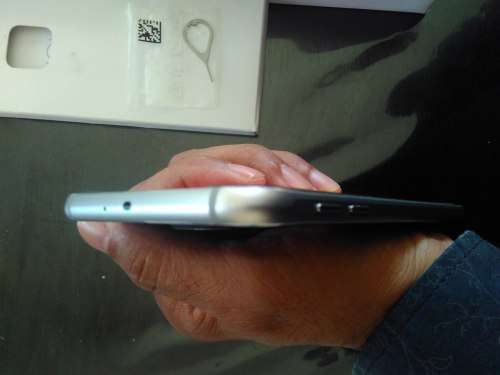 SAMSUNG GALAXY S6 32GB,IMMACULATE,BLK SAPPHIRE,FULL BOX,WIRELESS CHARGER AND MYSTERY GIFT,WARRANTY