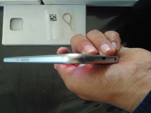 SAMSUNG GALAXY S6 32GB,IMMACULATE,BLK SAPPHIRE,FULL BOX,WIRELESS CHARGER AND MYSTERY GIFT,WARRANTY