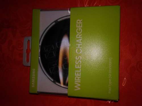 SAMSUNG WIRELESS CHARGER,BRAND NEW IN SEALED FACTORY PACKAGING,10/10