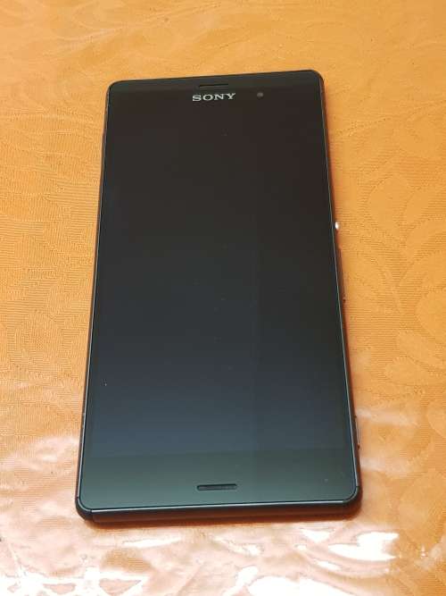 SONY EXPERIA Z3(BIG),BLACK,LOCAL,10/10 WITH USB CABLE AND CHARGER,SCREEN PROTECTOR FITTED