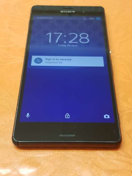 SONY EXPERIA Z3(BIG),BLACK,LOCAL,10/10 WITH USB CABLE AND CHARGER,SCREEN PROTECTOR FITTED