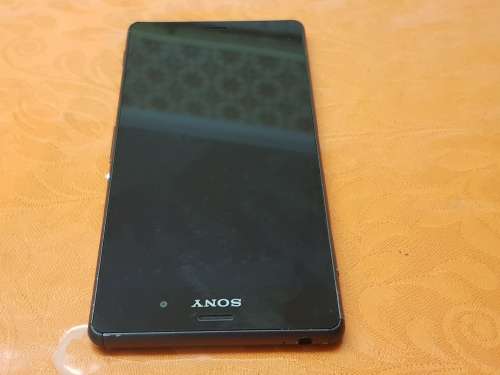 SONY EXPERIA Z3(BIG),BLACK,LOCAL,10/10 WITH USB CABLE AND CHARGER,SCREEN PROTECTOR FITTED