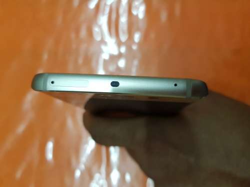 SAMSUNG GALAXY S6 EDGE 64GB,PRESTINE CONDITION,GOLD PLATNUM,CHARGER,EARPHONES & BOX,-PLEASE READ!!!!