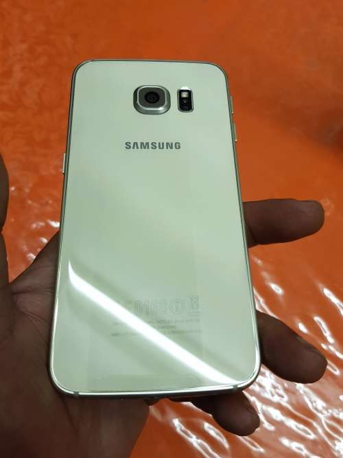 SAMSUNG GALAXY S6 EDGE 64GB,PRESTINE CONDITION,GOLD PLATNUM,CHARGER,EARPHONES & BOX,-PLEASE READ!!!!