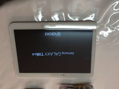 SAMSUNG TAB4 10.1 INCH,T535,WHITE AVAILABLE,NEW CONDITION,CHARGER AND USB CABLE