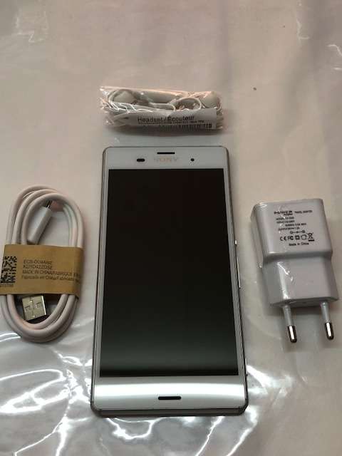 SONY EXPERIA Z3(BIG),WHITE,10/10,ALL ACCESSORIES,LOCAL,SEE PICS