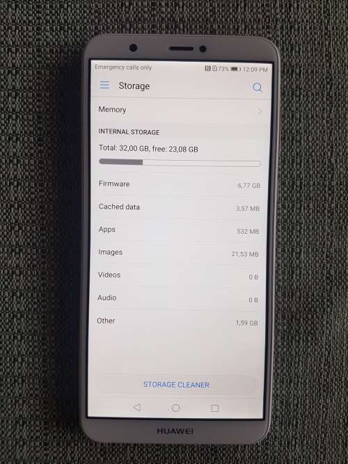 HUAWEI  P SMART 32GB,,GOLD/WHITE,10/10,LOCAL,ACCESSORIES,BUY NOW PRICE INCLUDES FREE SHIPPING