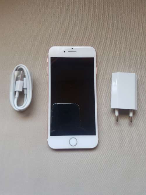 iPhone 7 256GB, EXCELLENT CONDITION,ROSE GOLD,CHARGER AND USB CABLE, 10/10