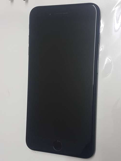iPhone 7 PLUS 128GB, BRAND NEW CONDITION,MATT BLACK,CHARGER AND USB CABLE, 10/10