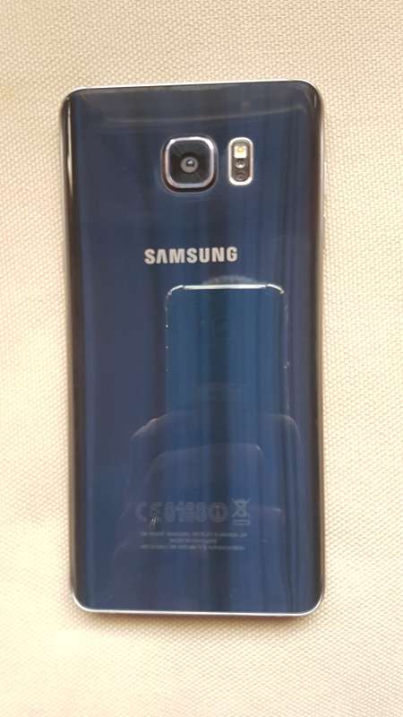 SAMSUNG GALAXY NOTE 5 32GB,IMMACULATE CONDITION,SAPPHIRE BLACK,FREE ACCESSORIES