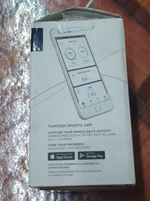 TOMTOM SPORTS TOUCH, COMPLETE IN THE BOX. LOOKS NEW.