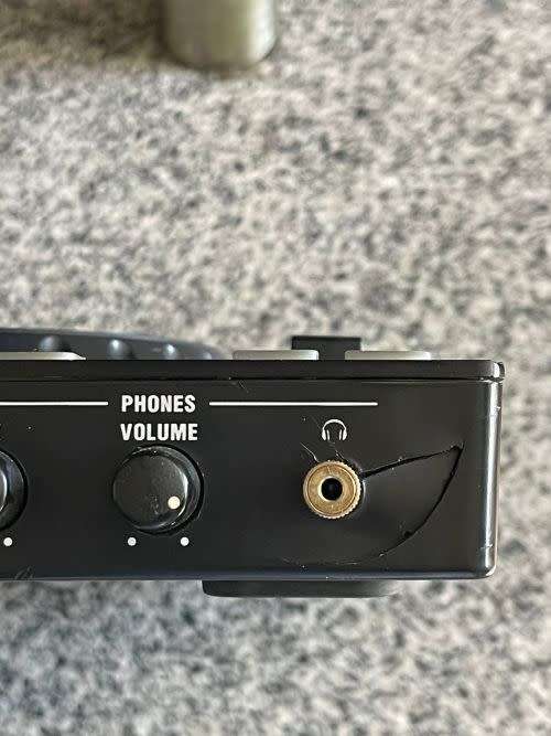 Behringer CMD Studio 4a DJ Console