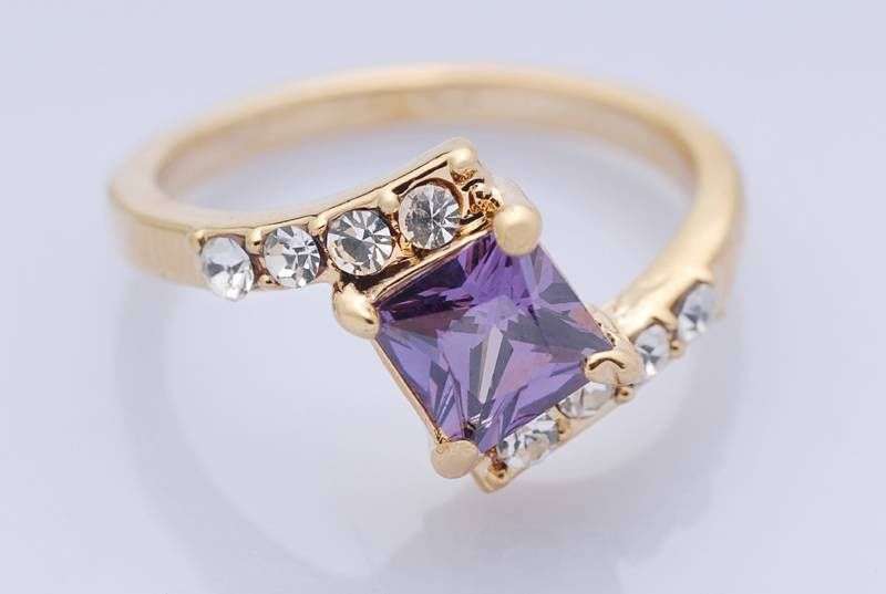 10k Yellow Gold Women Amethyst Jewellery