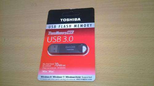 USB 3 Toshiba 64 GB Usb Flash Memory